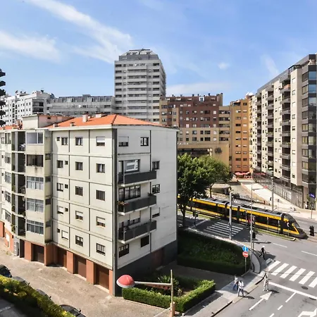 Apartmán Beautiful Porto Gaia - Views, Metro & Free Parking