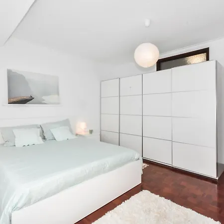 Beautiful Porto Gaia - Views, Metro & Free Parking * Vila Nova de Gaia