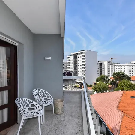 Lejlighed Beautiful Porto Gaia - Views, Metro & Free Parking