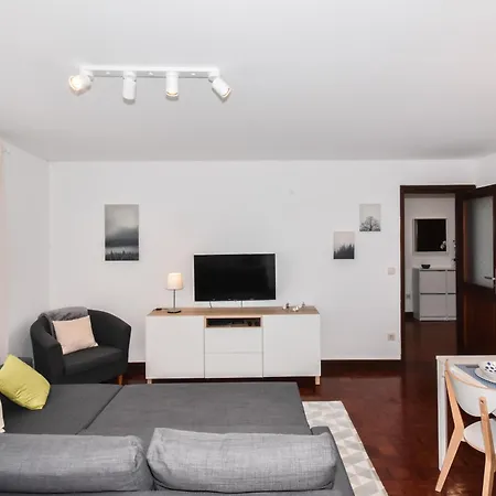 Beautiful Porto Gaia - Views, Metro & Free Parking * Vila Nova de Gaia